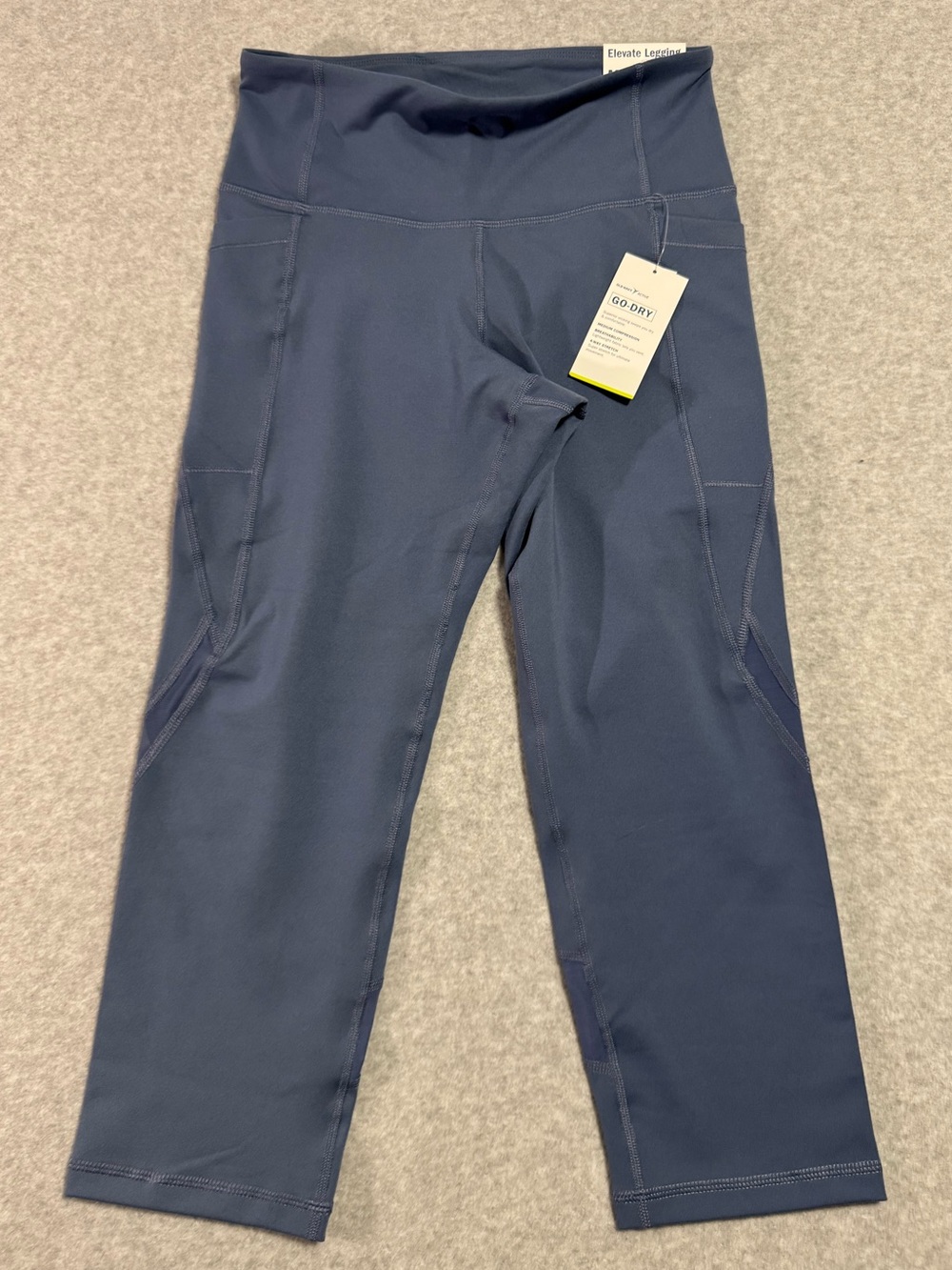 Old Navy Navy Capris High-Waist Active Leggings
